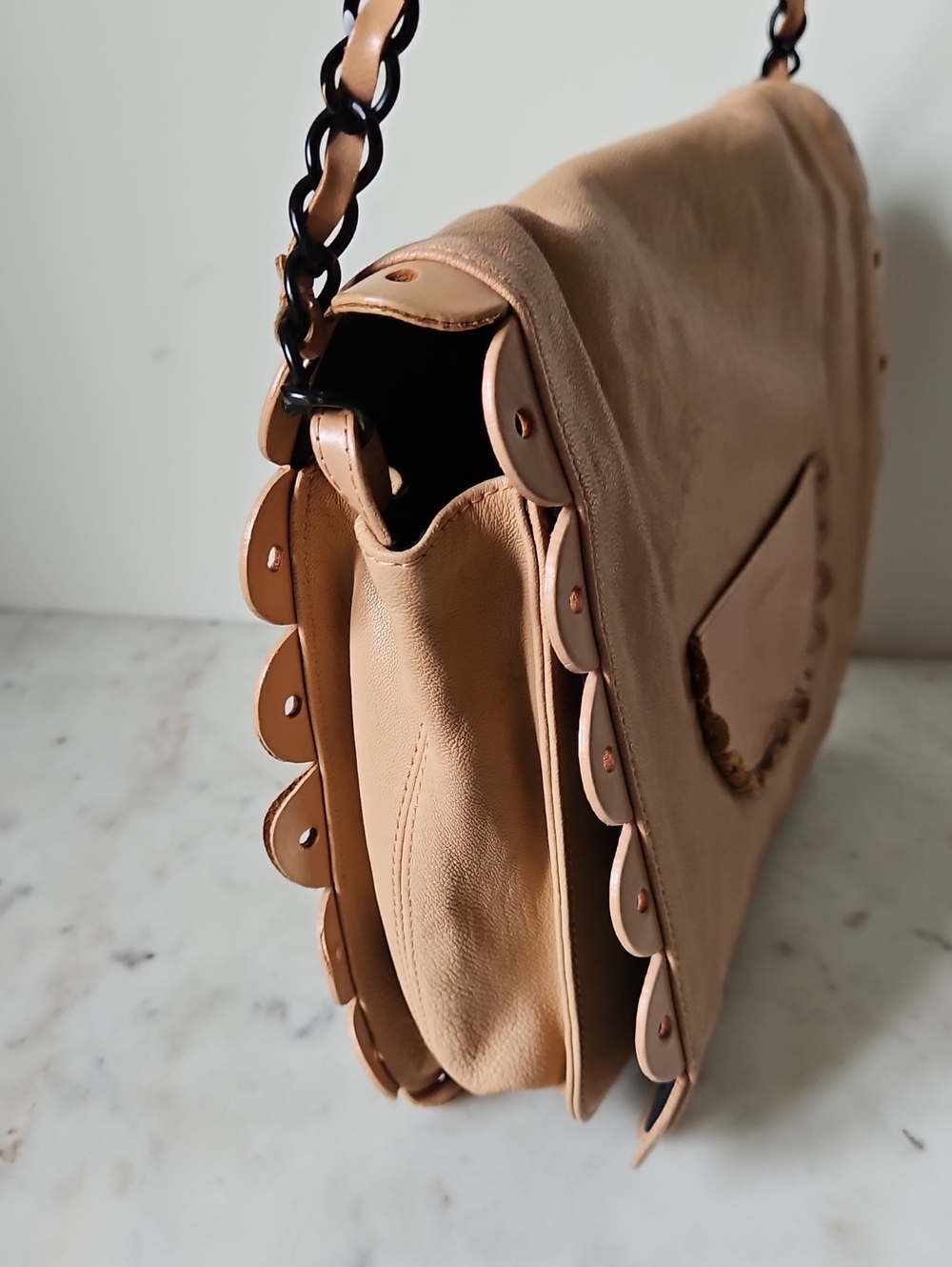 SEE BY CHLOE: Medium Scalloped Logo Bow Strap Leather Crossbody - Picture 8 of 8